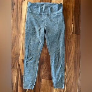 Athleta Ultimate Stash Pocket 7/8 Tight